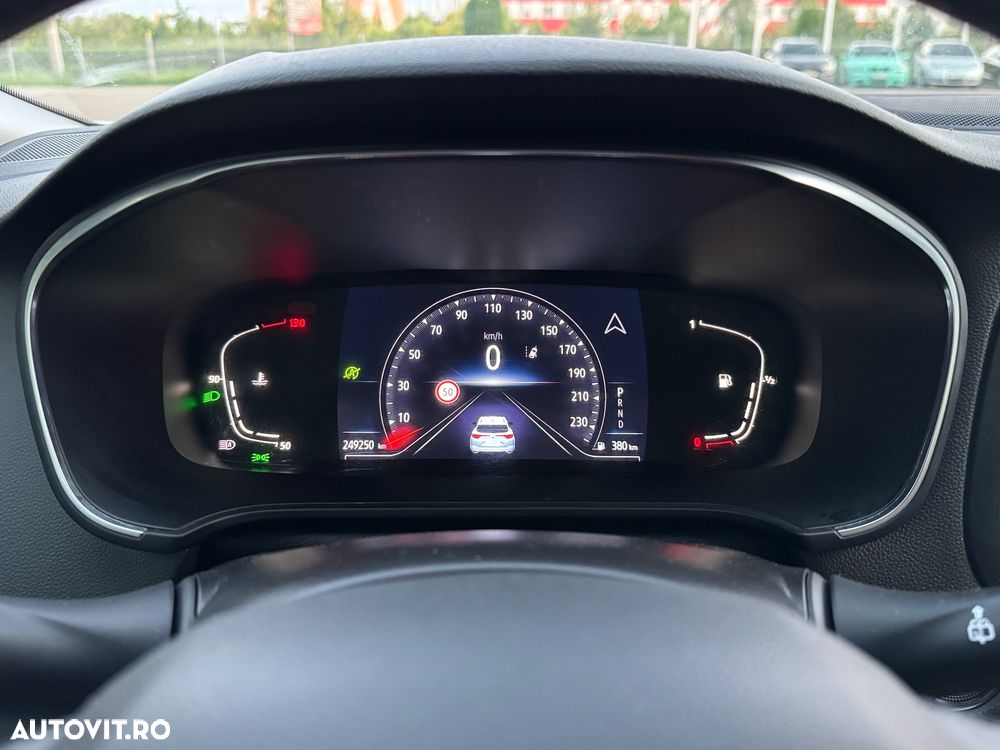 Renault Megane TCe 140 GPF EDC BUSINESS EDITION - 37