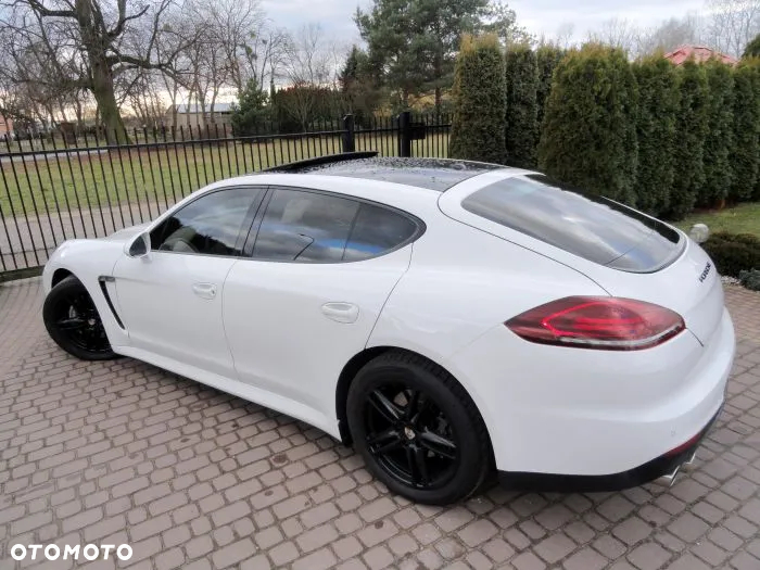 Porsche Panamera Platinum Edition PDK - 2