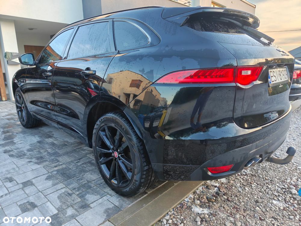 Jaguar F-Pace 2.0 i4D AWD R-Sport - 2