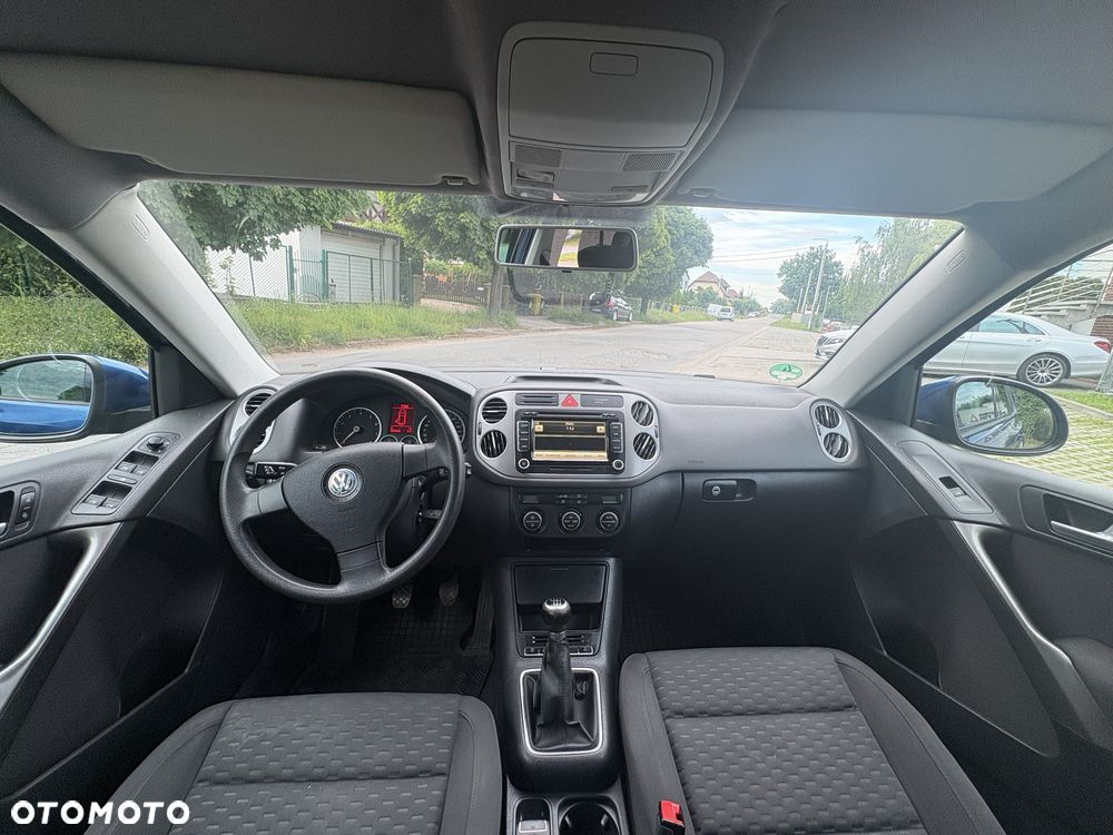 Volkswagen Tiguan - 8