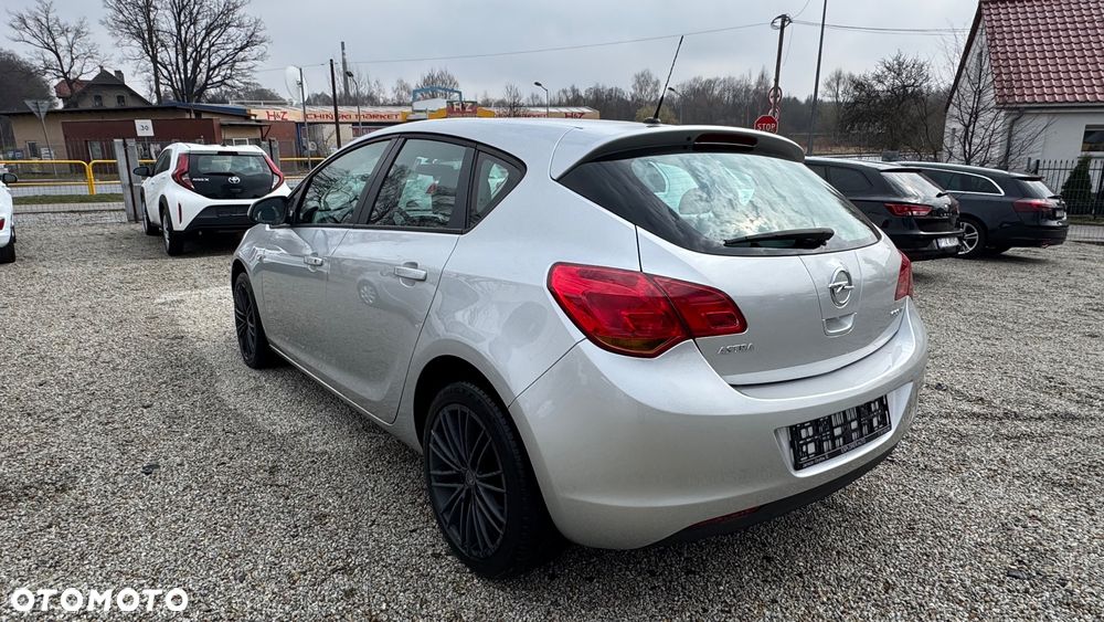 Opel Astra 1.4 Fun - 8