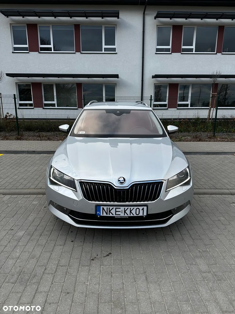 Skoda Superb 2.0 TSI 4x4 L&K DSG - 2