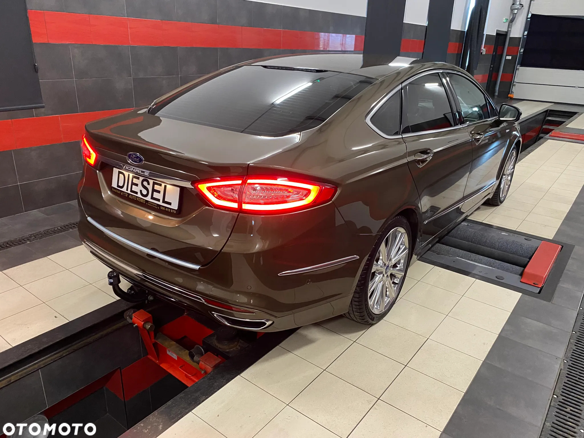 Ford Mondeo 2.0 TDCi Start-Stopp PowerShift-Aut Vignale - 9