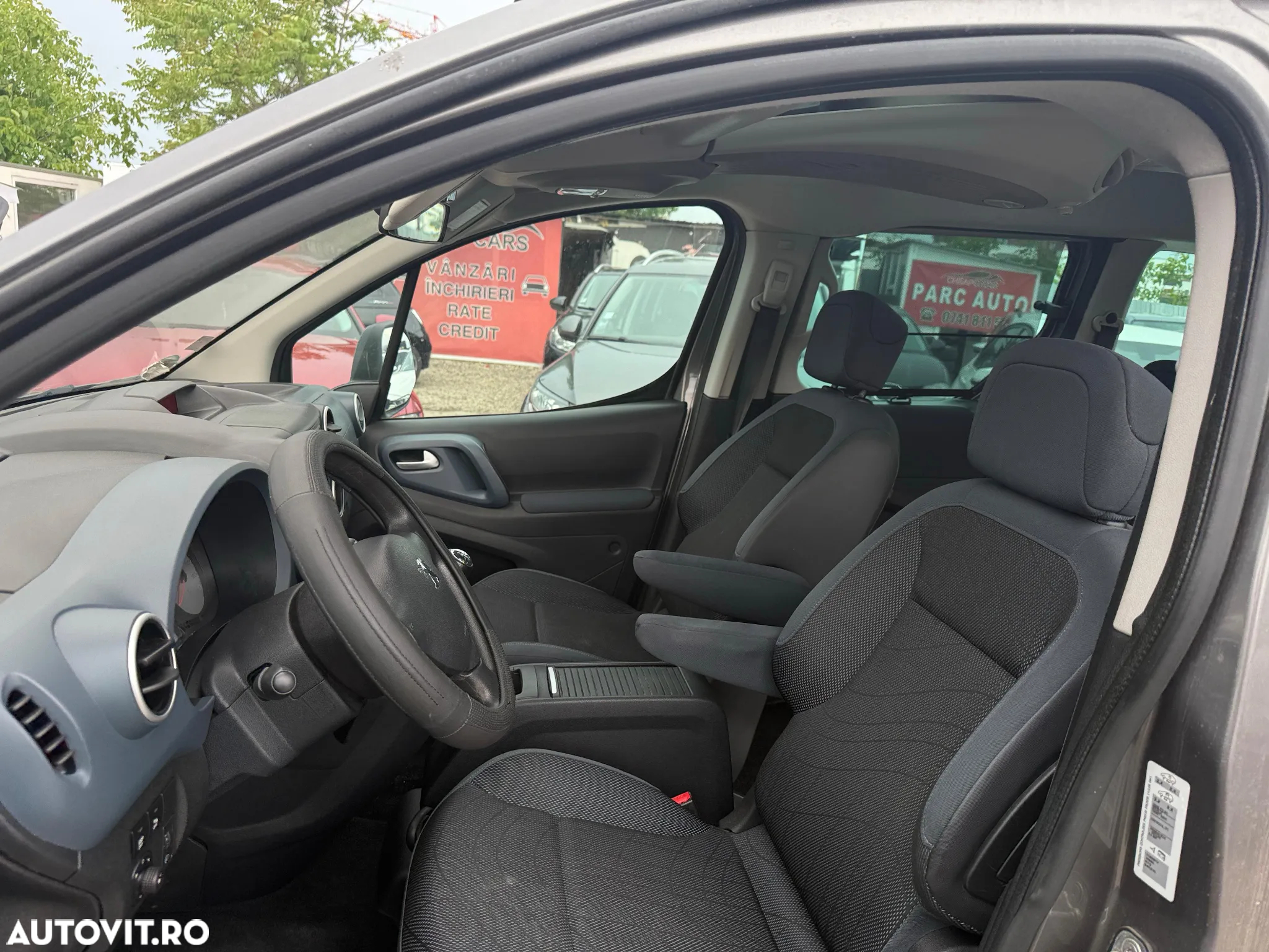 Peugeot Partner Tepee 110 Tendance mit Familien-Paket - 9