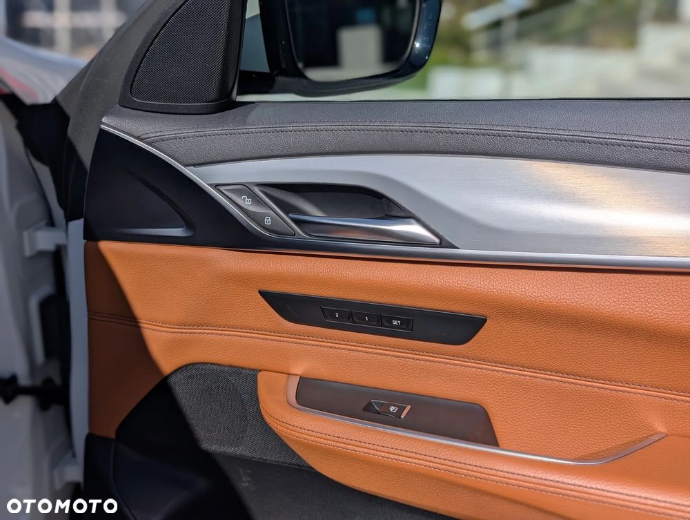 BMW 6GT 630i Luxury Line - 18
