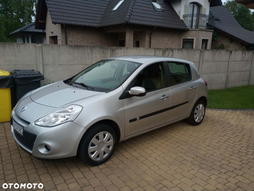Renault Clio 1.2 16V Alize Euro5 - 1
