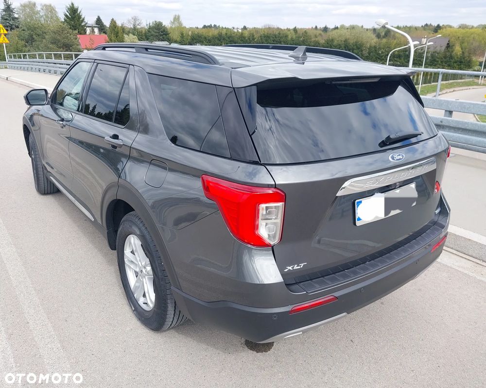 Ford Explorer - 8