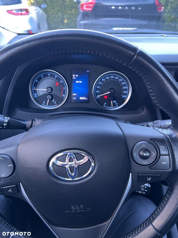 Toyota Corolla 1.6 Comfort - 3