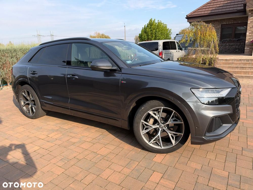 Audi Q8 - 6