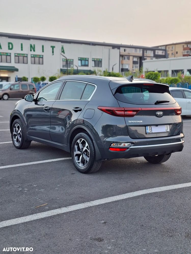 Kia Sportage 1.6 GDI 6MT 4x2 Style - 3