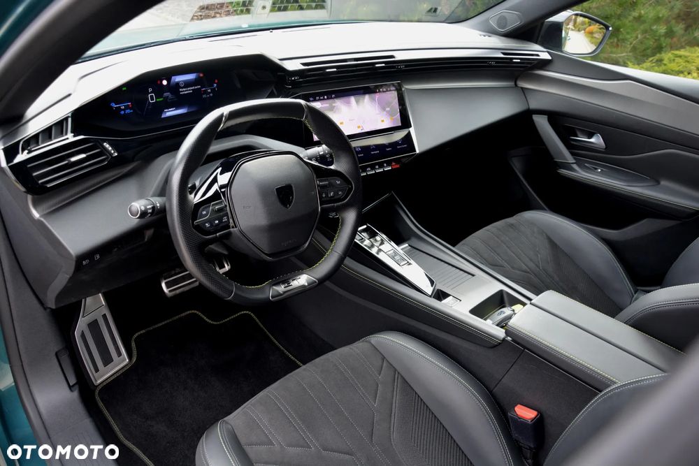 Peugeot 308 180 e-EAT8 GT - 19