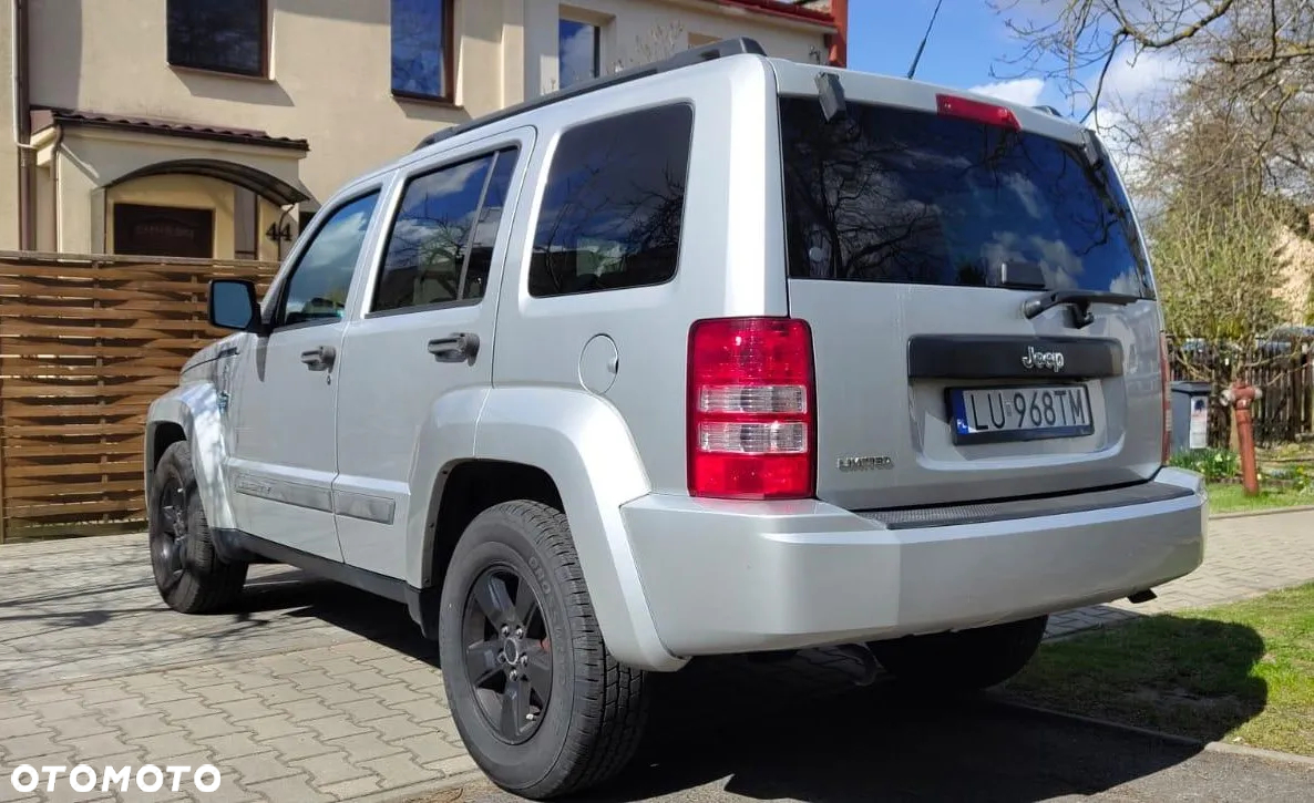 Jeep Liberty - 5