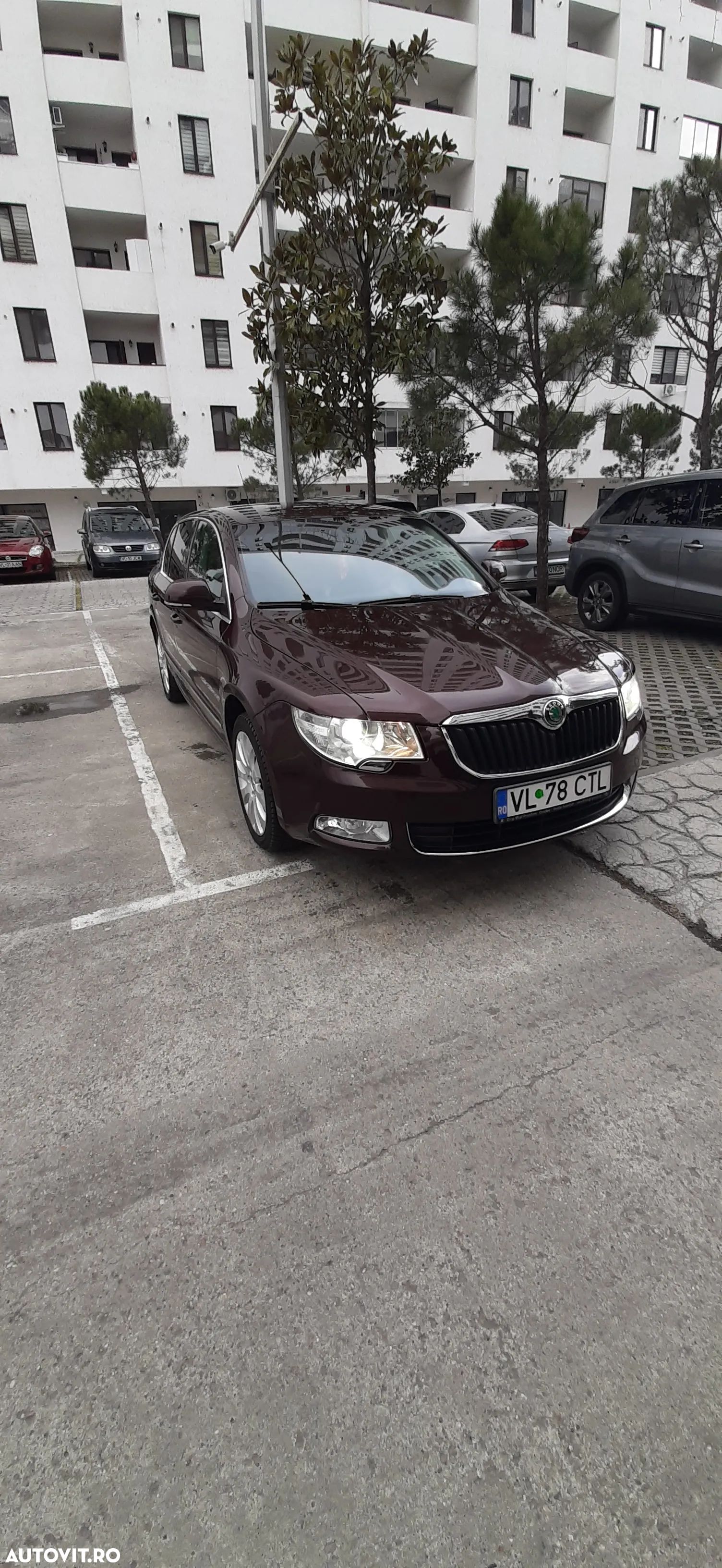 Skoda Superb 2.0 TDI Elegance DSG - 1