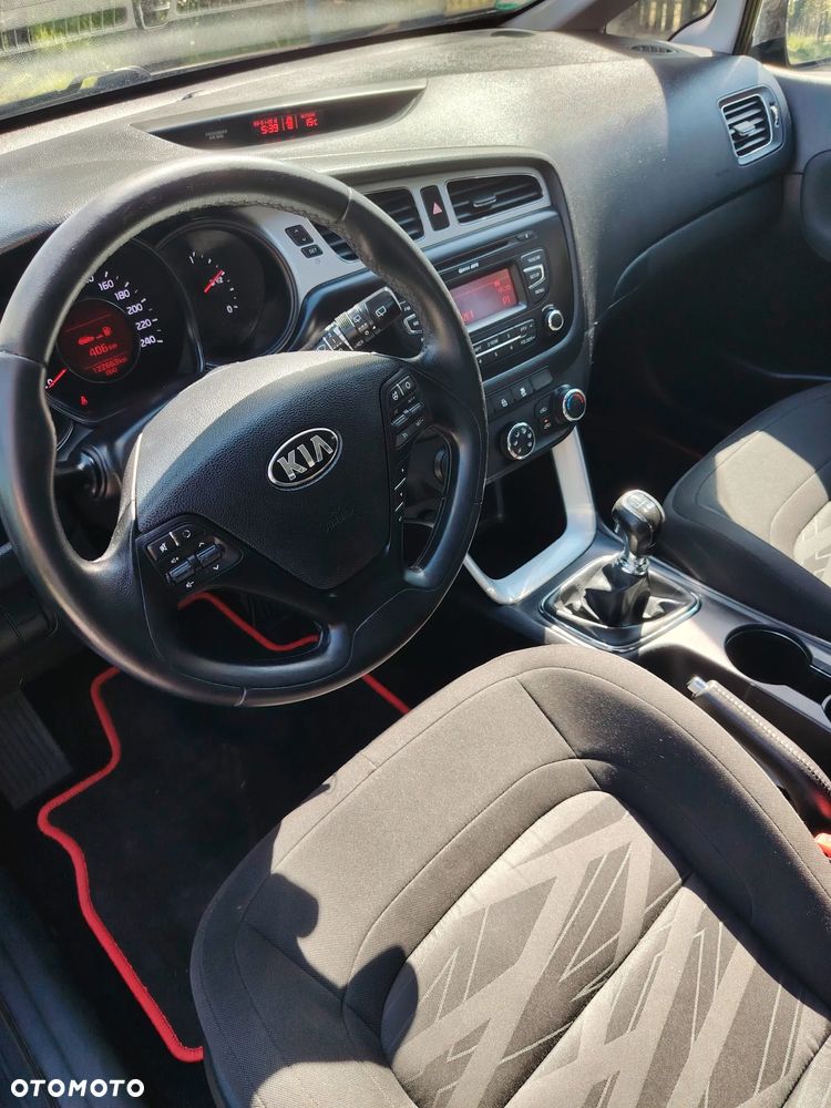 Kia Ceed 1.6 GDI Business Line - 8