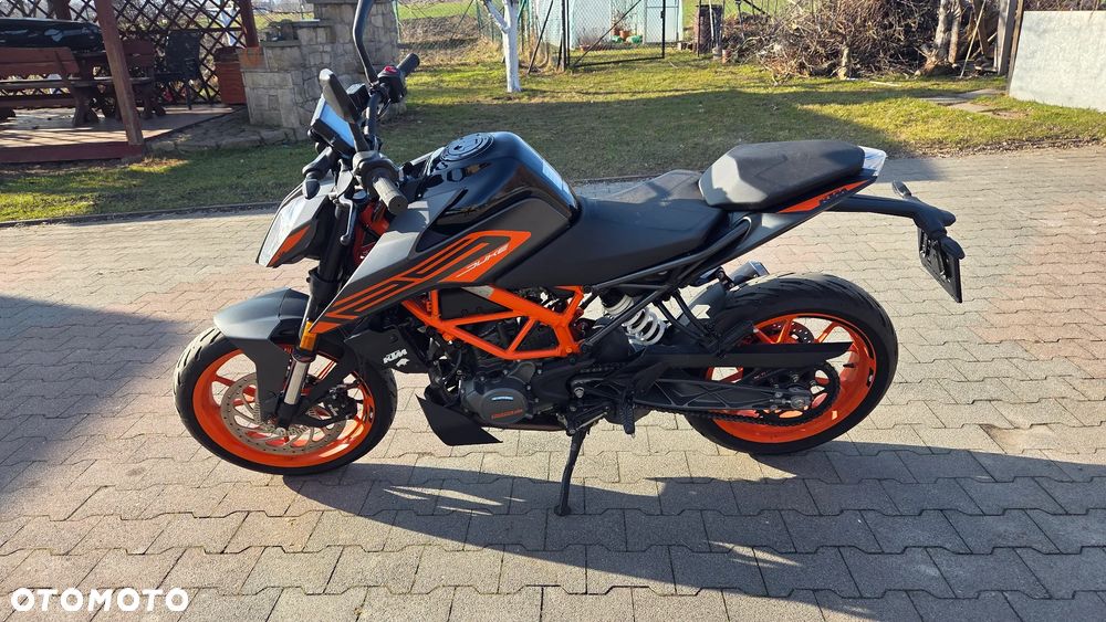 KTM Duke - 11