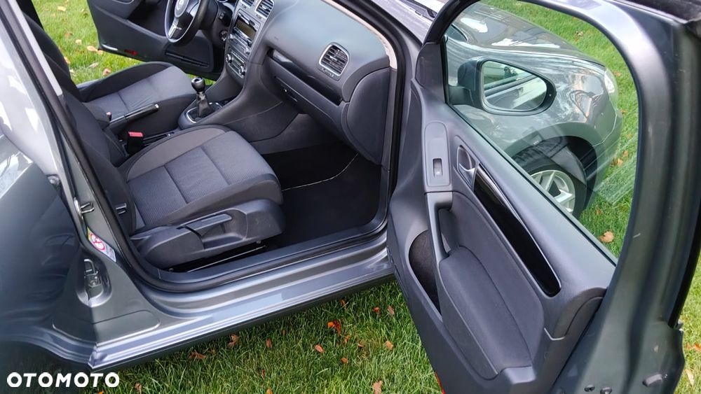 Volkswagen Golf 1.6 Comfortline - 22