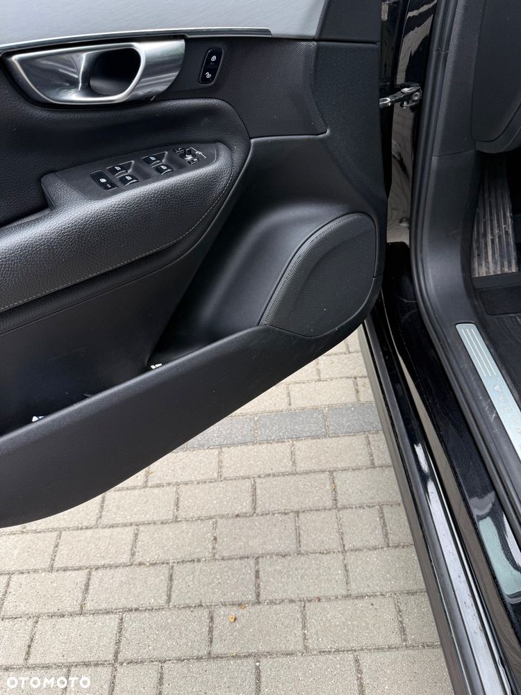 Volvo XC 90 D5 AWD Geartronic Inscription - 4