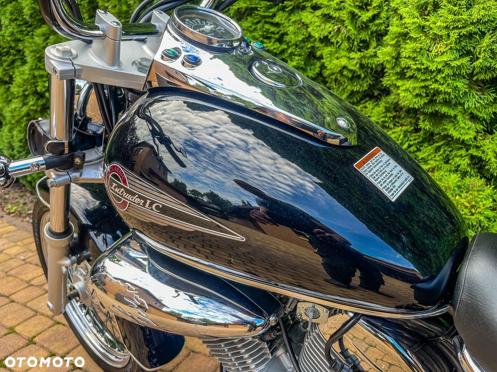 Suzuki Intruder - 19