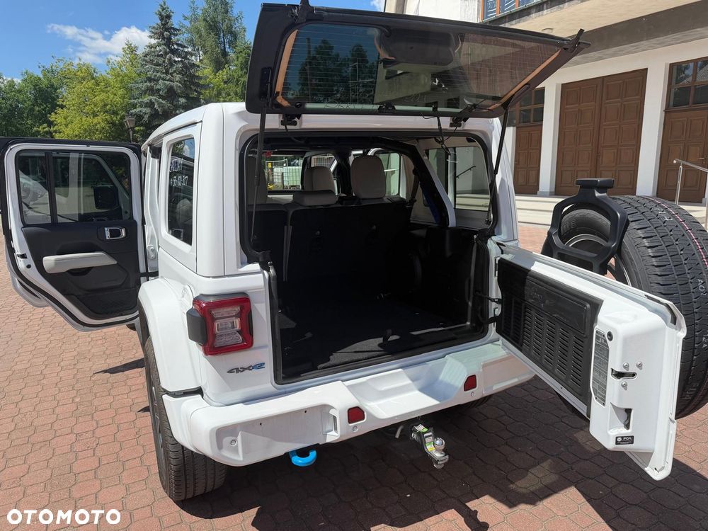 Jeep Wrangler - 5