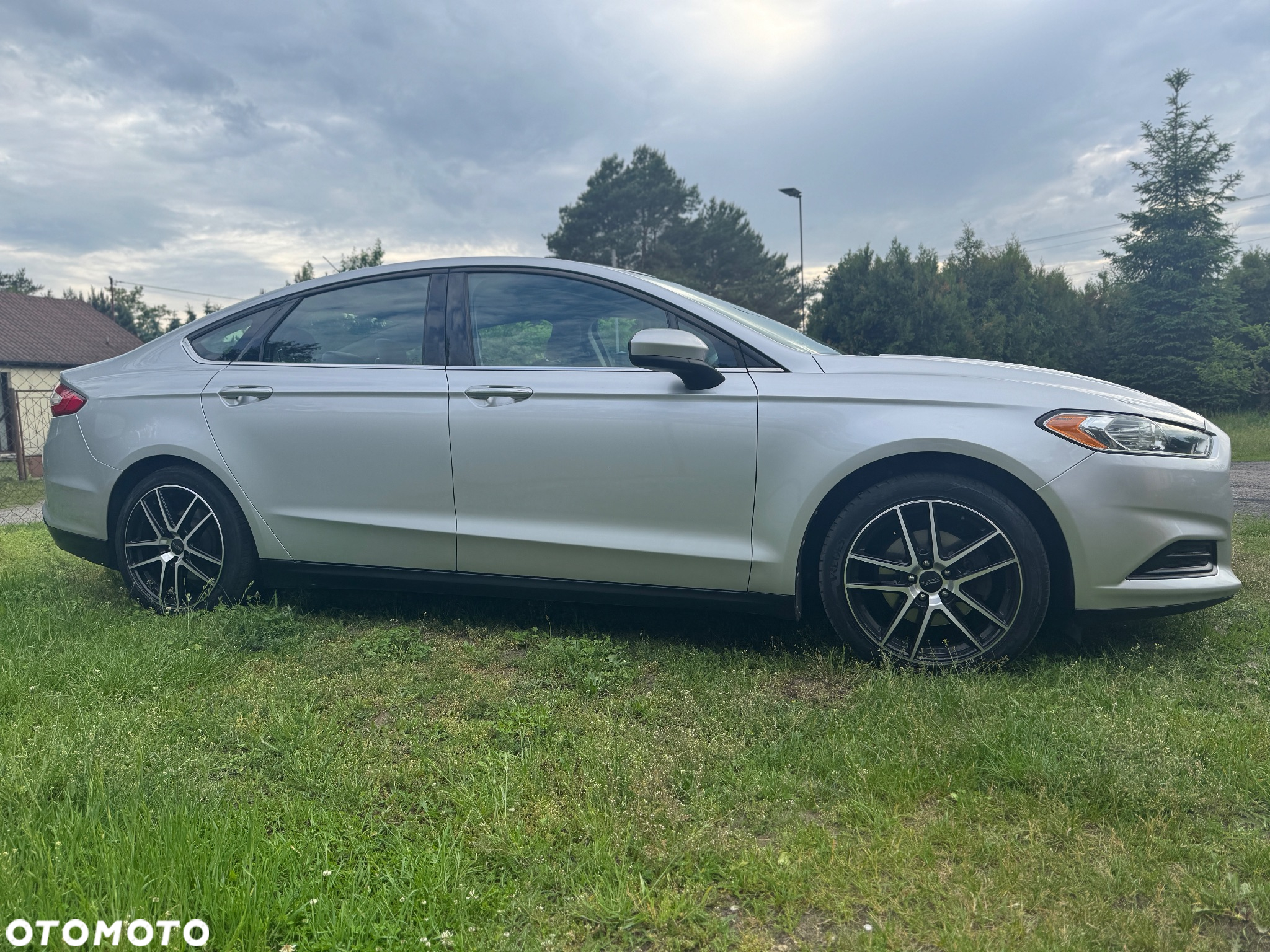 Ford Fusion - 10