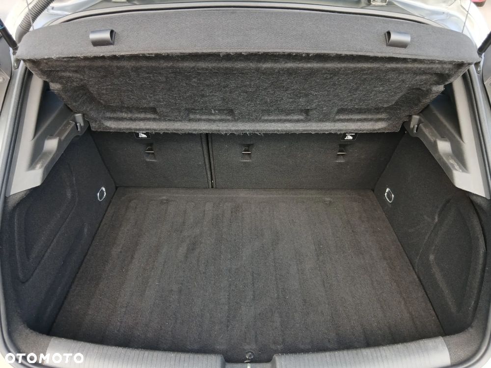 Opel Astra 1.2 T GS Line S&S - 18
