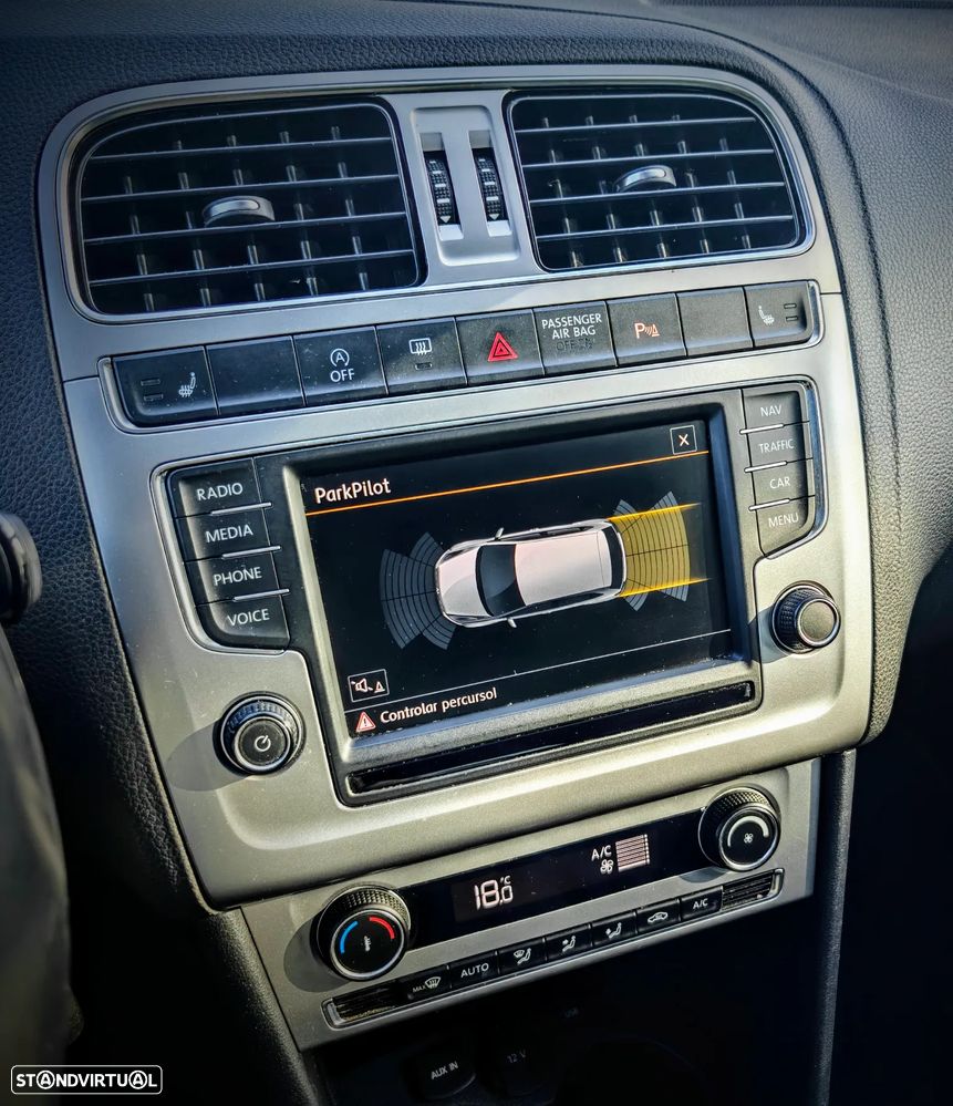 VW Polo 1.4 TDi Blue Motion DSG Lounge - 12