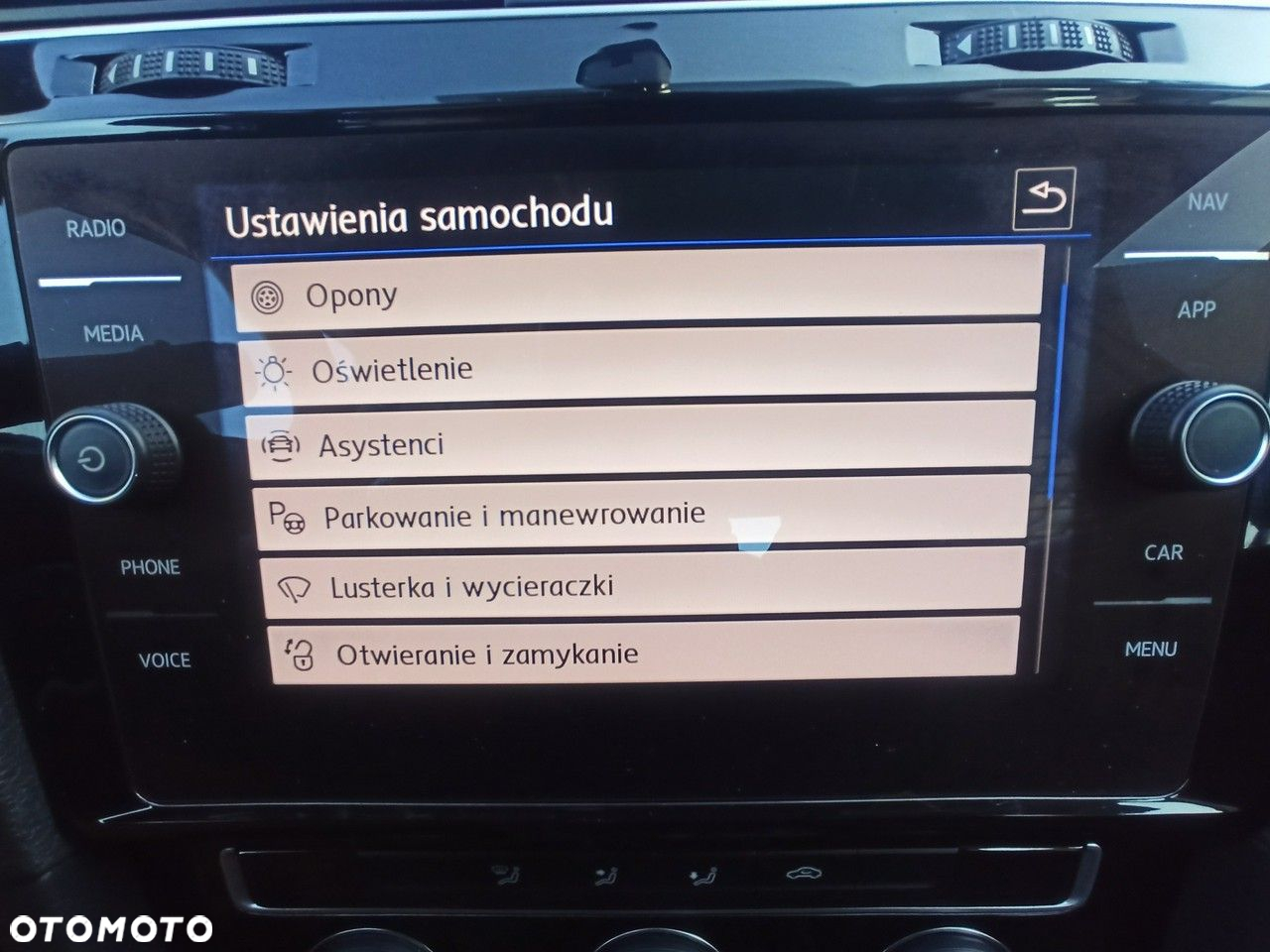 Volkswagen Golf 1.0 TSI OPF Comfortline - 21