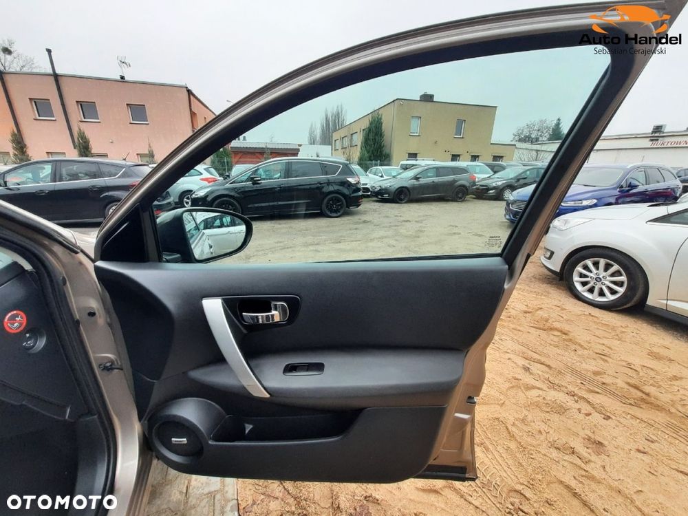 Nissan Qashqai 2.0 CVT tekna - 33