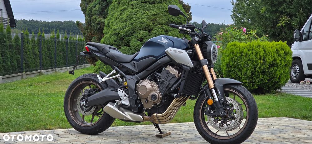Honda CB - 2