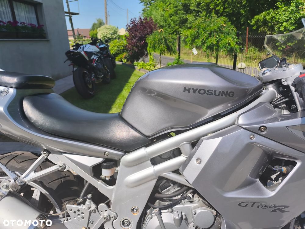 Hyosung GT - 22