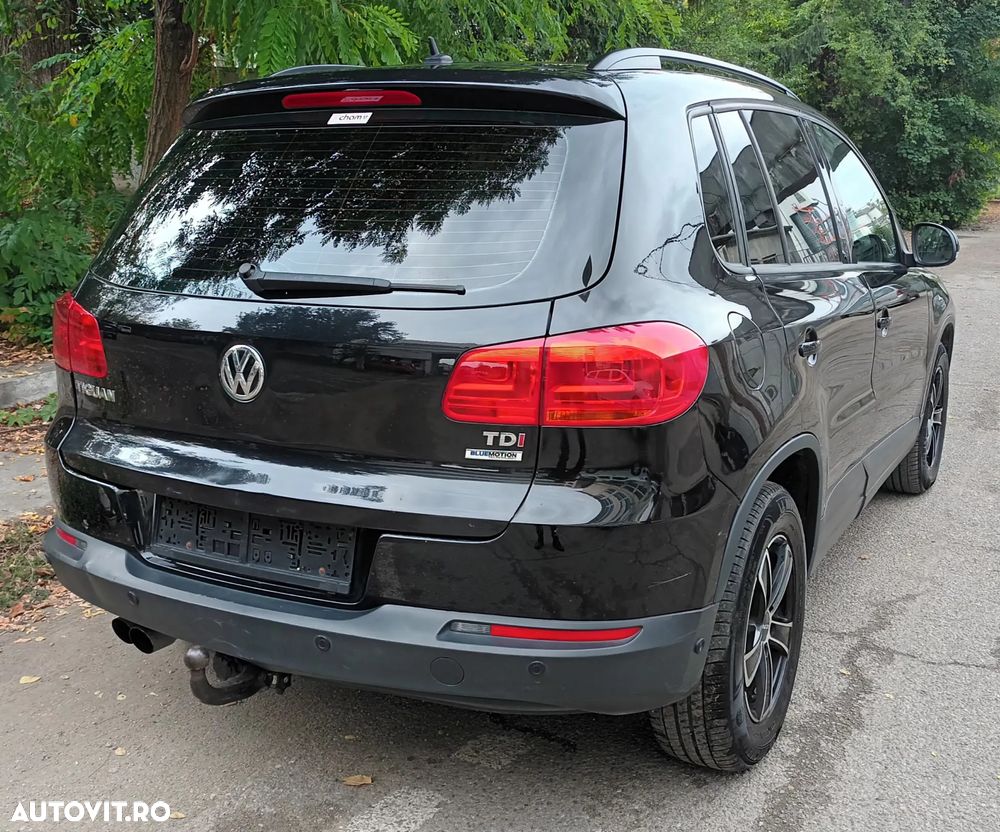 Volkswagen Tiguan - 2
