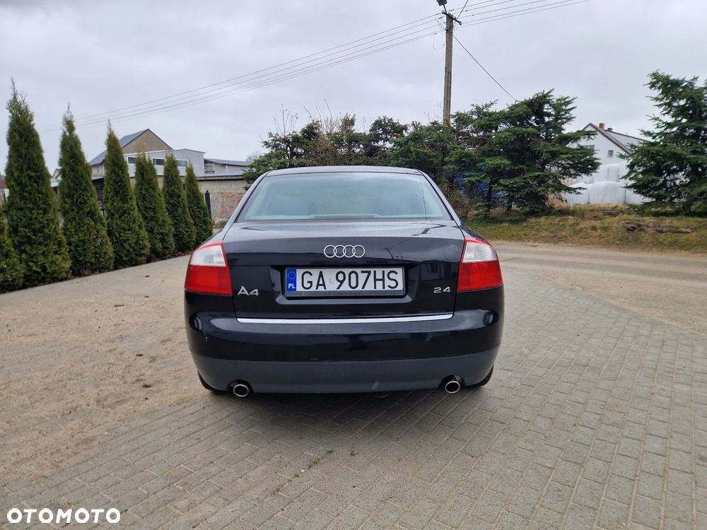 Audi A4 Limousine - 18