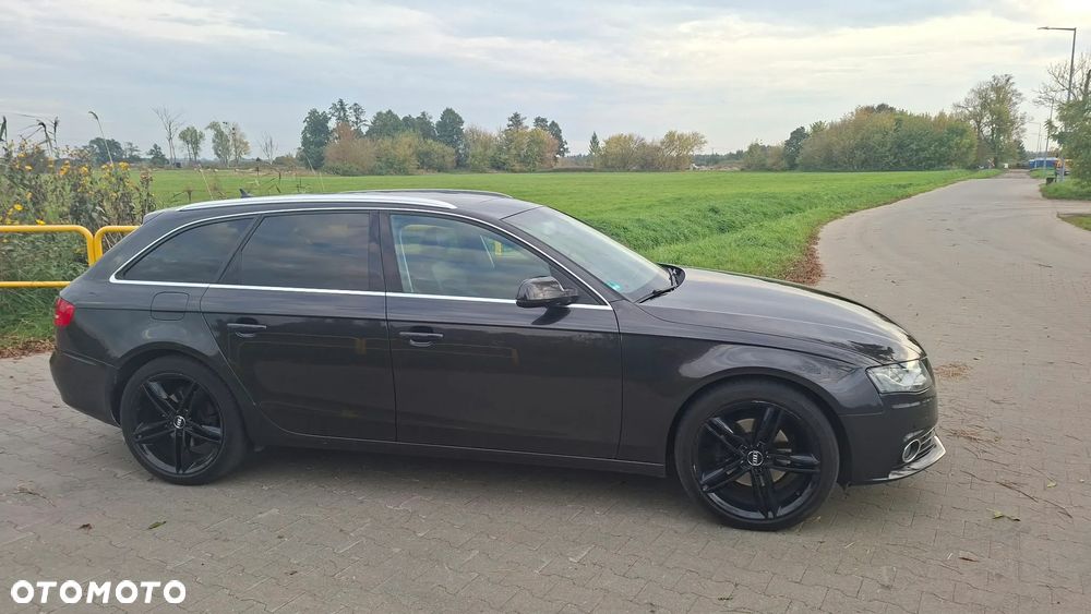 Audi A4 Avant 2009 photo 4