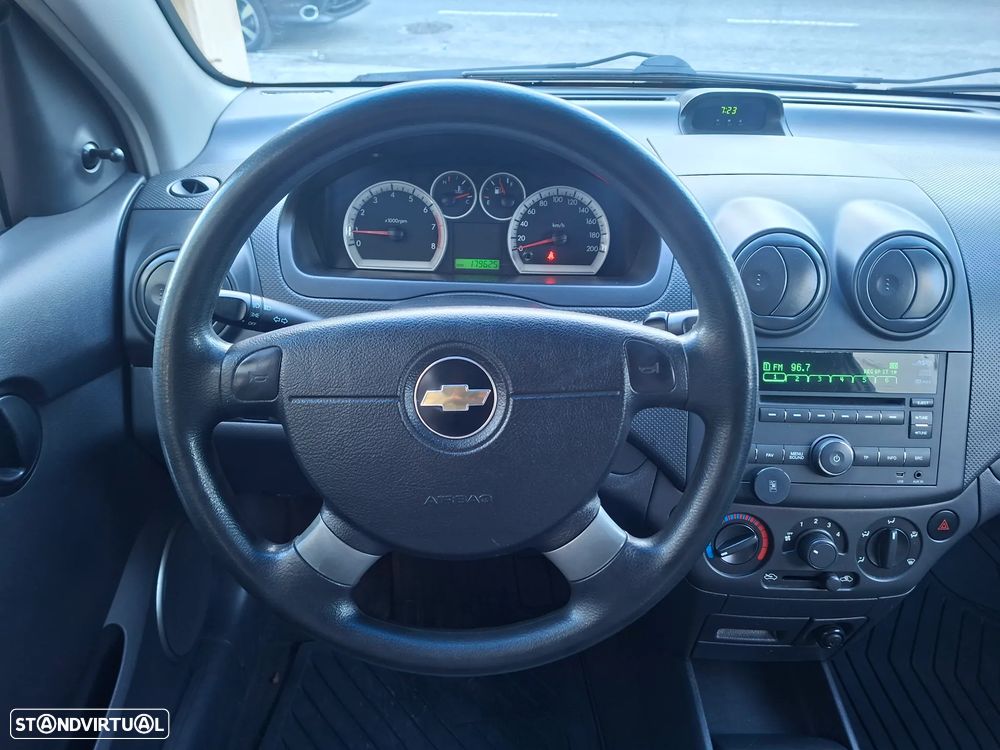 Chevrolet Aveo 1.2 LS - 22