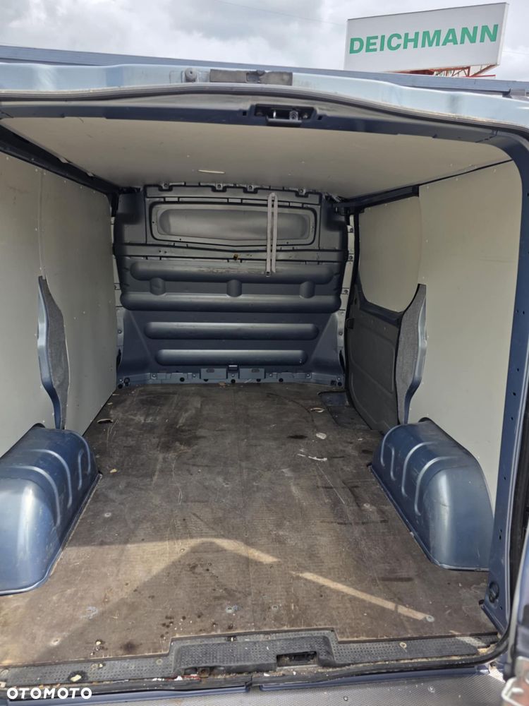 Renault Trafic - 12