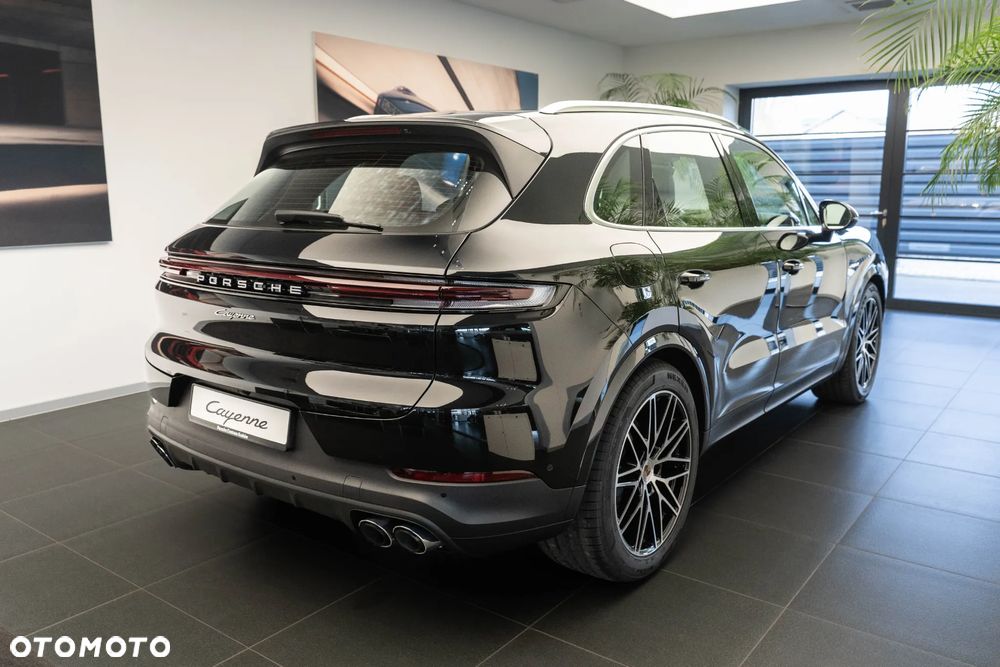Porsche Cayenne E-Hybrid PHEV - 3