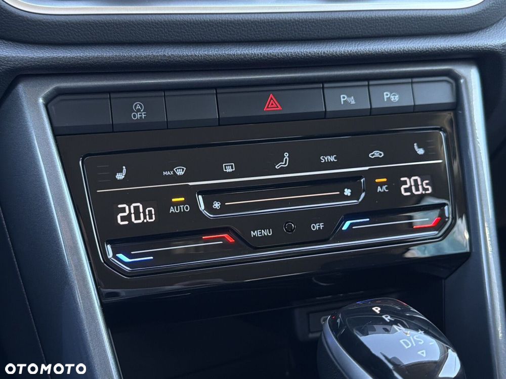 Volkswagen T-Roc 1.5 TSI Style DSG - 24