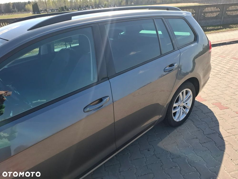 Volkswagen Golf 2.0 TDI (BlueMotion Technology) Comfortline - 4