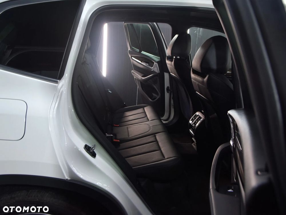 BMW X3 - 8