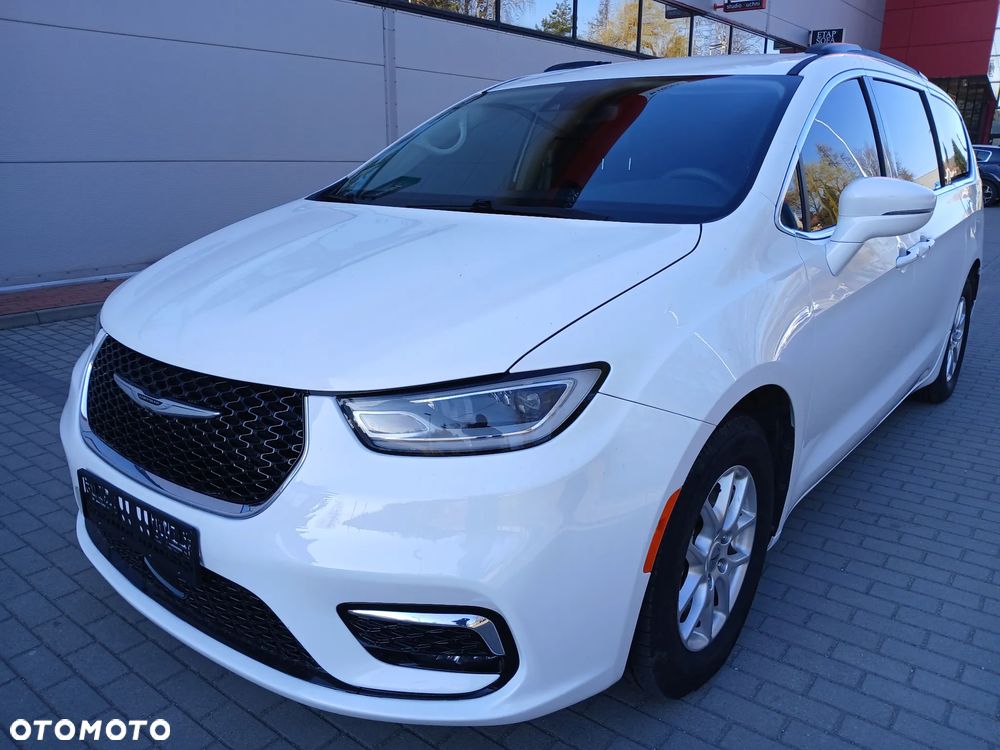 Chrysler Pacifica - 9