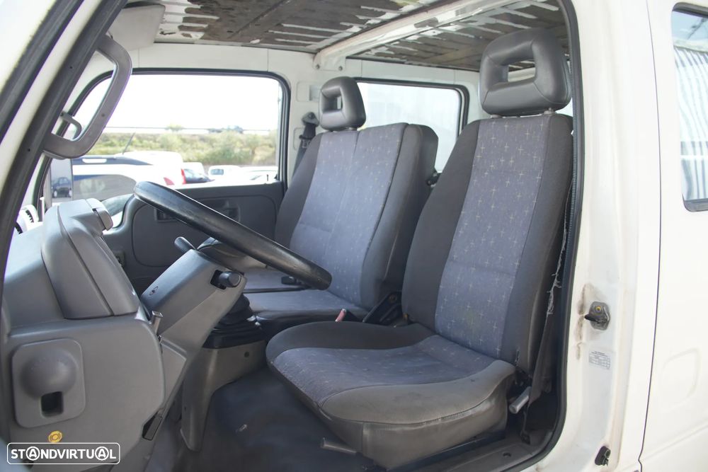 Nissan Cabstar 3.0TD 120cv E120 6Lugares - 7