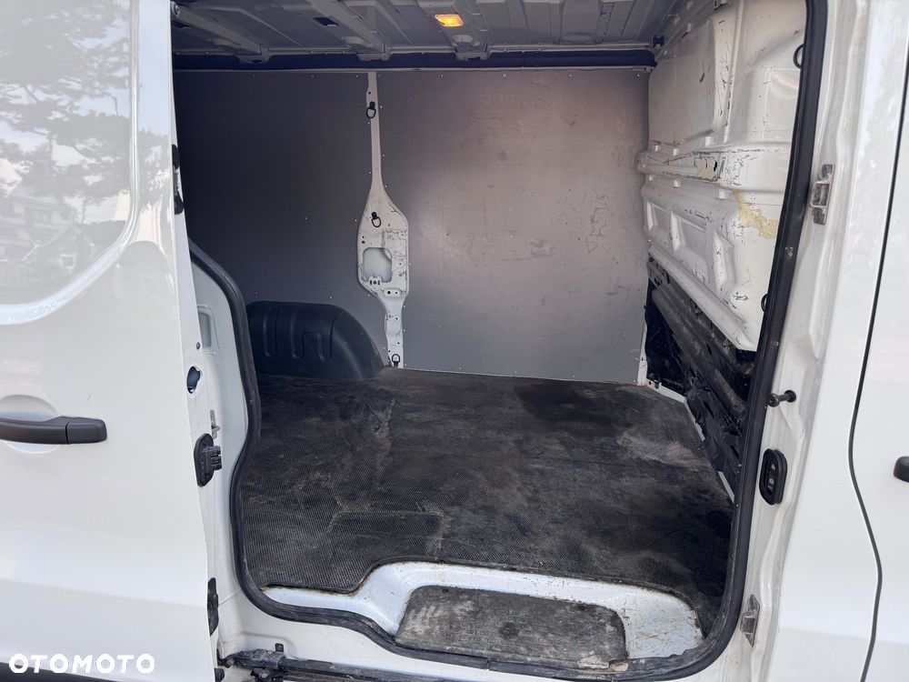 Renault TRAFIC - 14