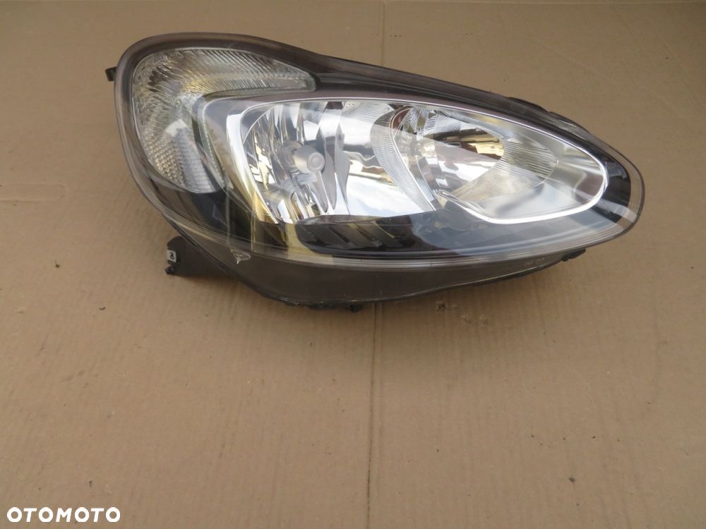 REFLEKTOR PRAWY OPEL ADAM 12-19R ZWYKŁA 39015503 DEMONTAŻ KRAKÓW - 2