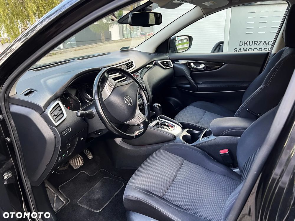 Nissan Qashqai 1.2 DIG-T N-Connecta Xtronic EU6 - 11