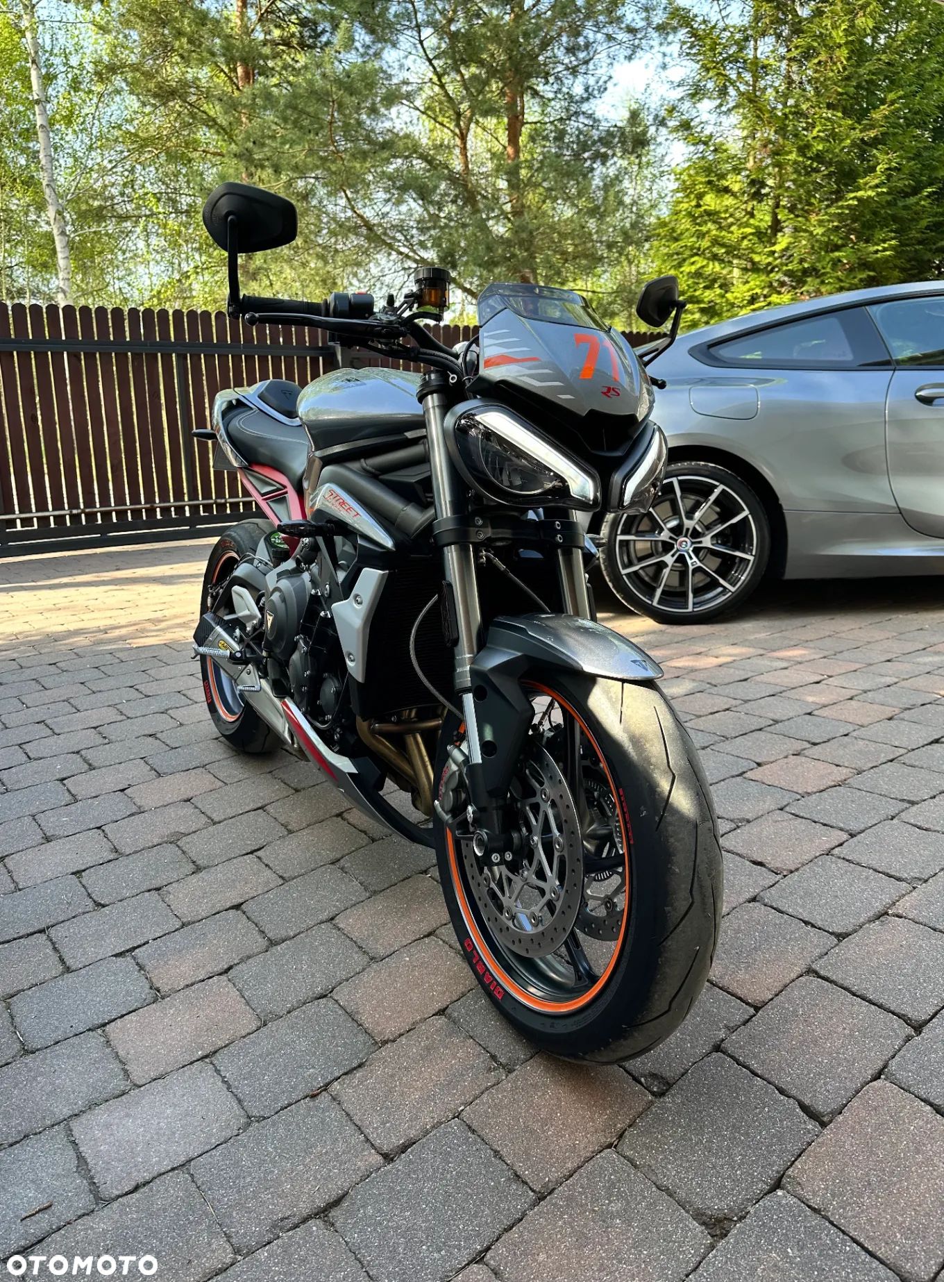 Triumph Street Triple - 1