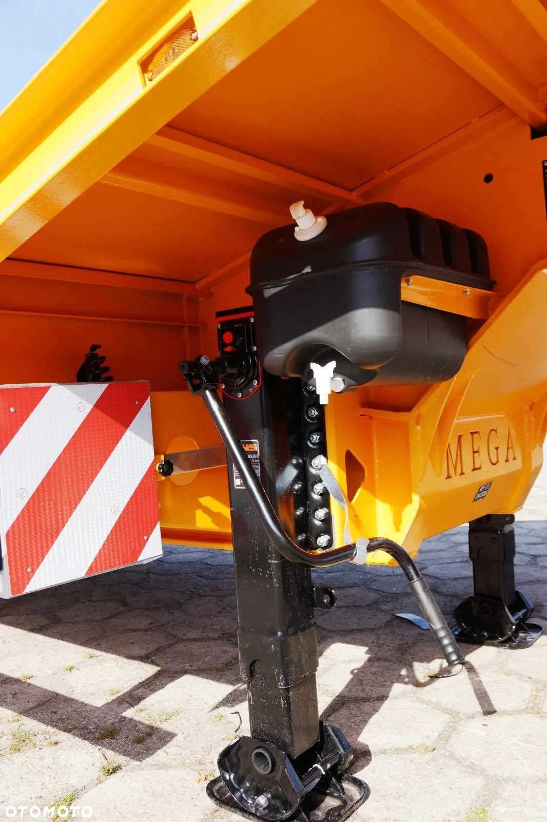 Inny LW3 NISKOPODWOZIOWA 3 OSIOWA 13.600mm z najazdami hydraulicznymi - 20