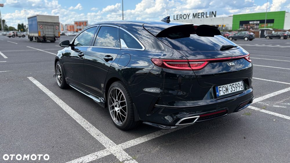 Kia ProCeed - 17