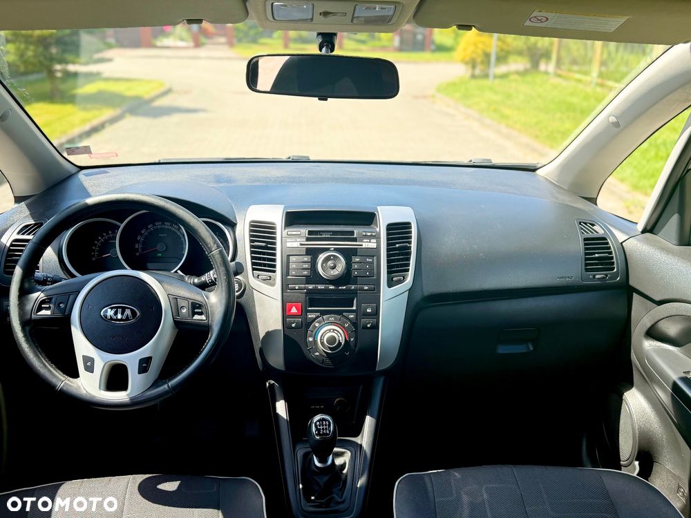 Kia Venga 1.6 M - 8