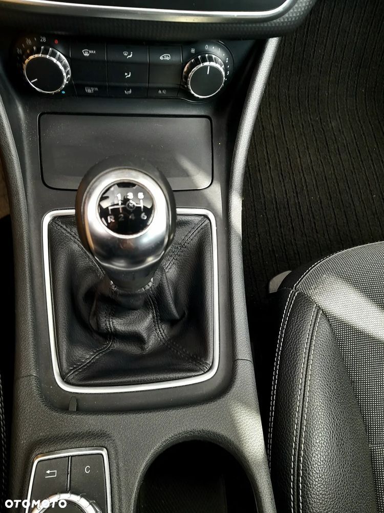 Mercedes-Benz Klasa A 200 CDI AMG Line - 23