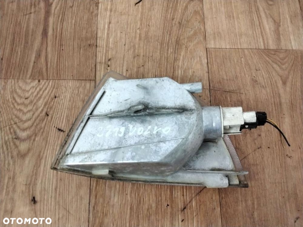 volvo v40 s40 kierunkowskaz prawy - 2